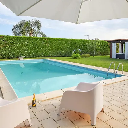 Holiday home Lucrezia